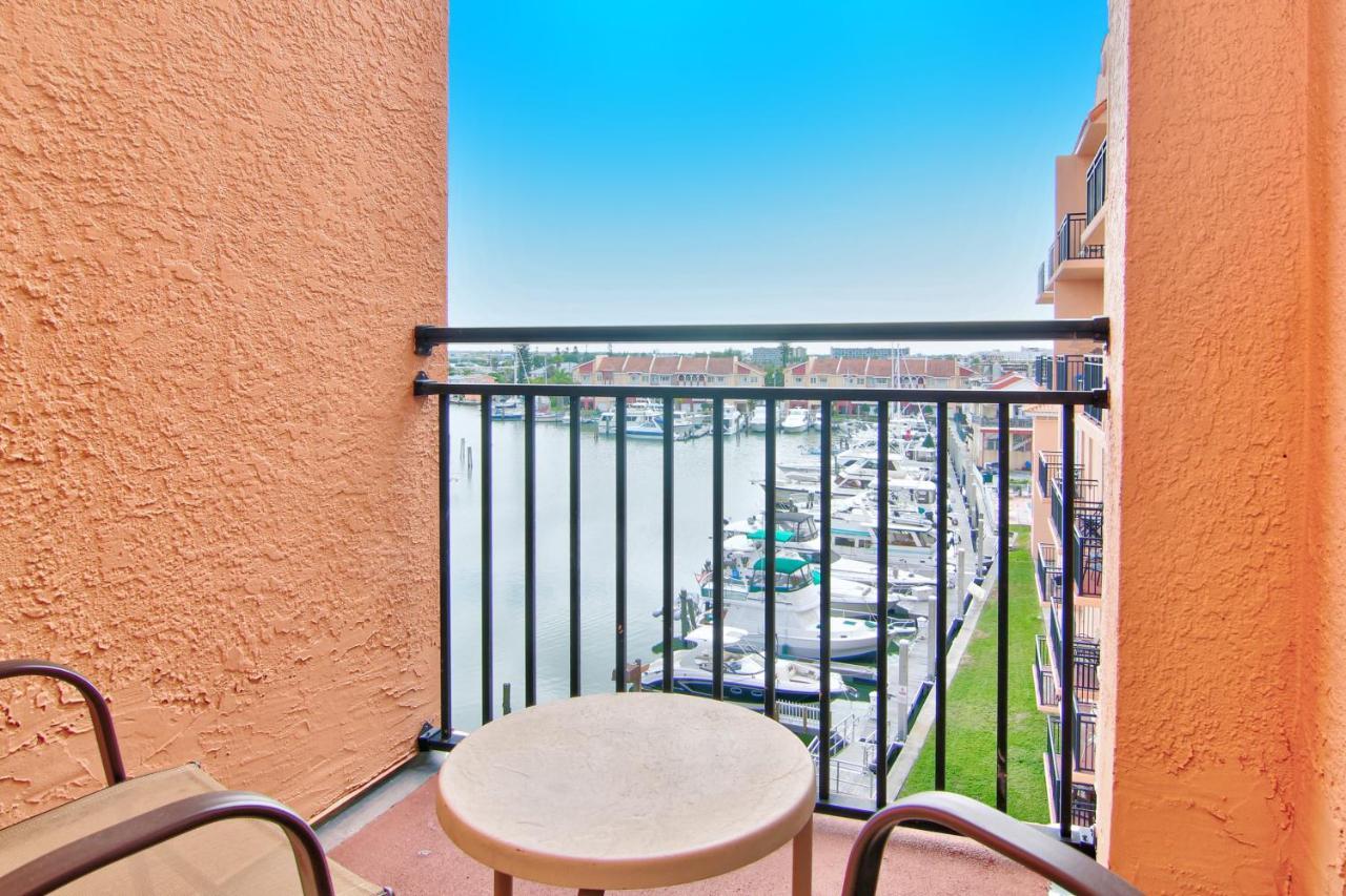 Madeira Bay Resort 508 St. Pete Beach Exterior photo