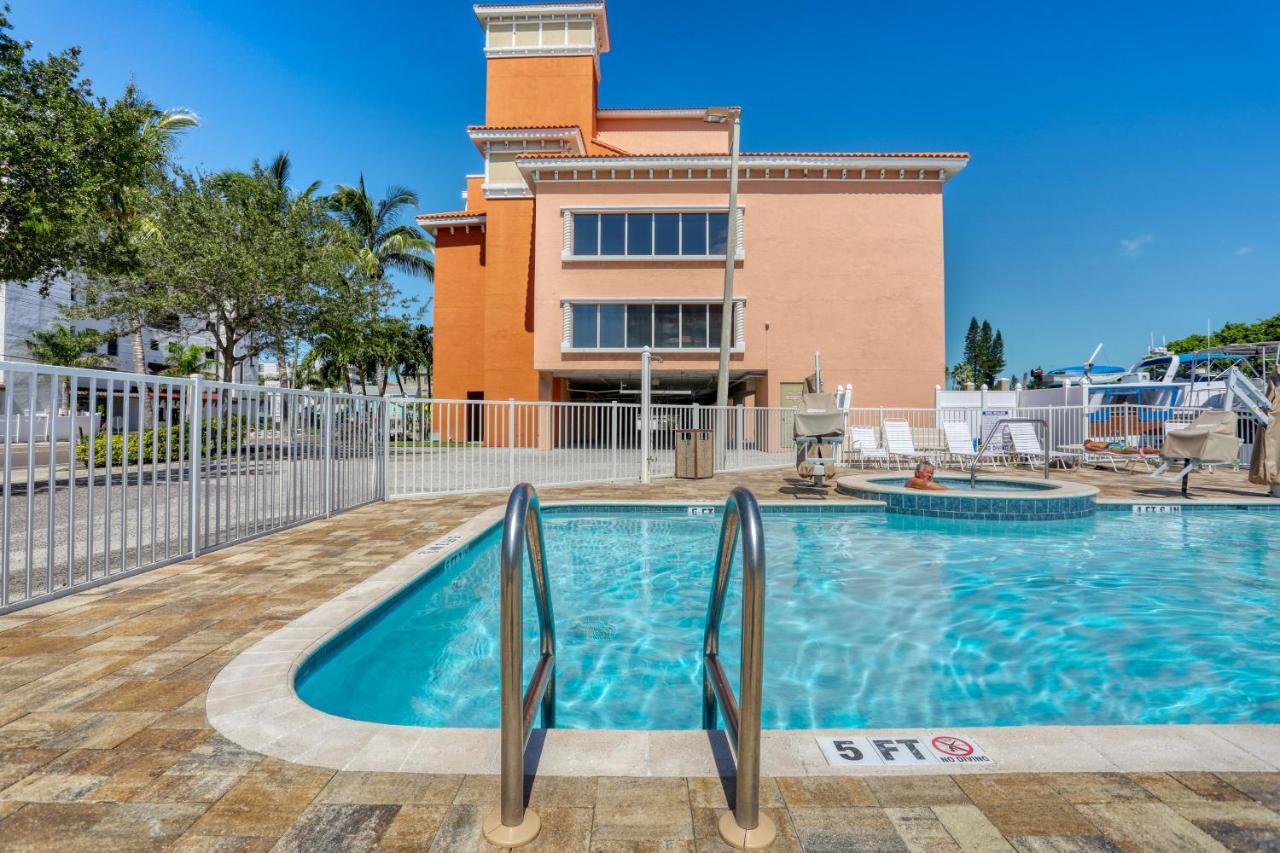 Madeira Bay Resort 508 St. Pete Beach Exterior photo
